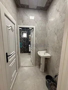 Satılır 4 otaqlı həyət evi 170 m²