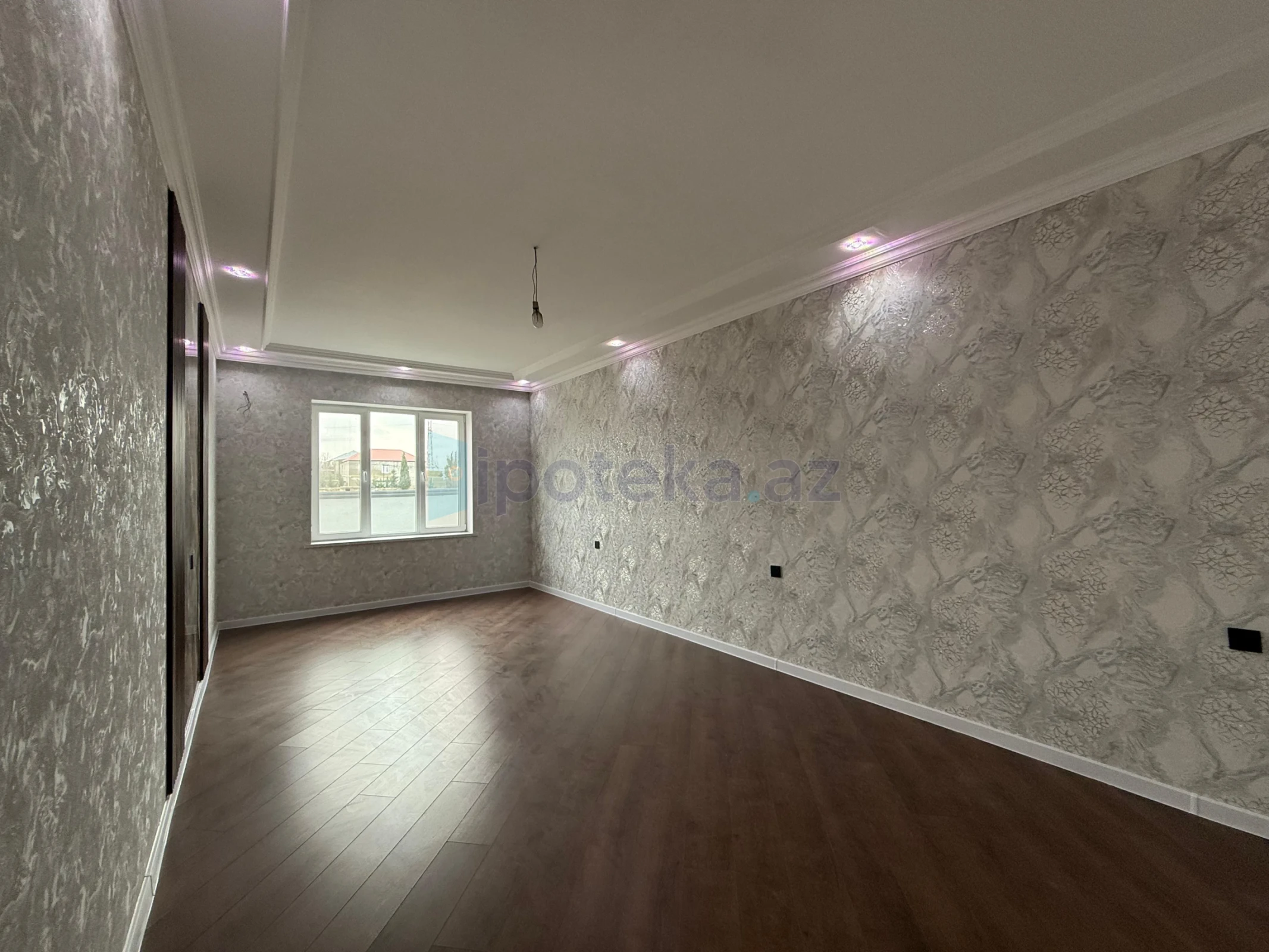 Satılır 4 otaqlı həyət evi 170 m²