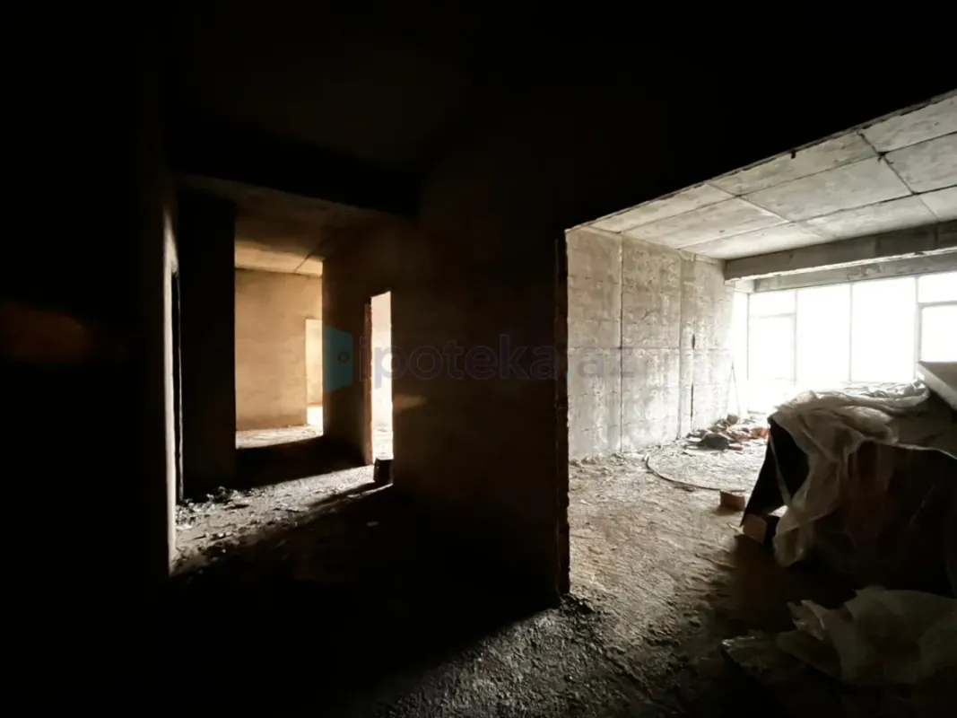 Satılır 3 otaqlı yeni tikili 136 m²