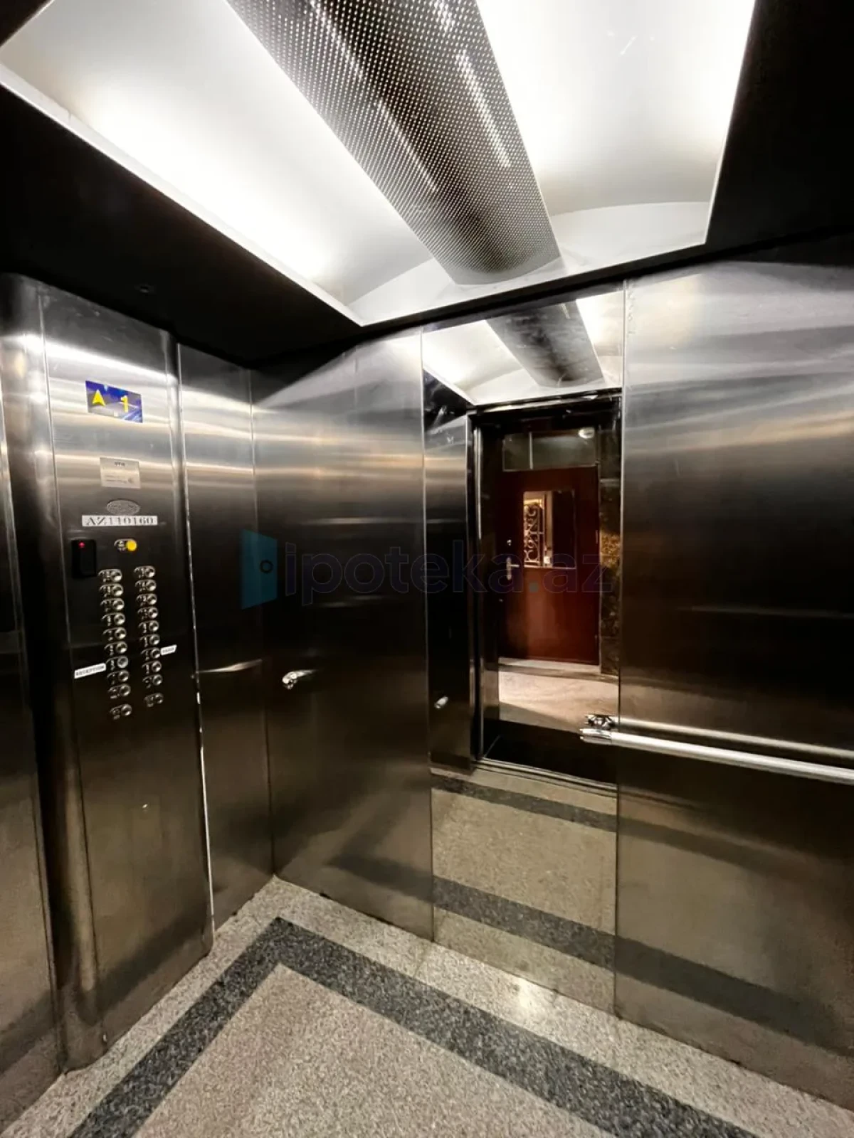 Satılır 3 otaqlı yeni tikili 136 m²