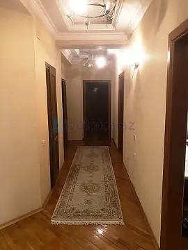 Satılır 4 otaqlı yeni tikili 200 m²
