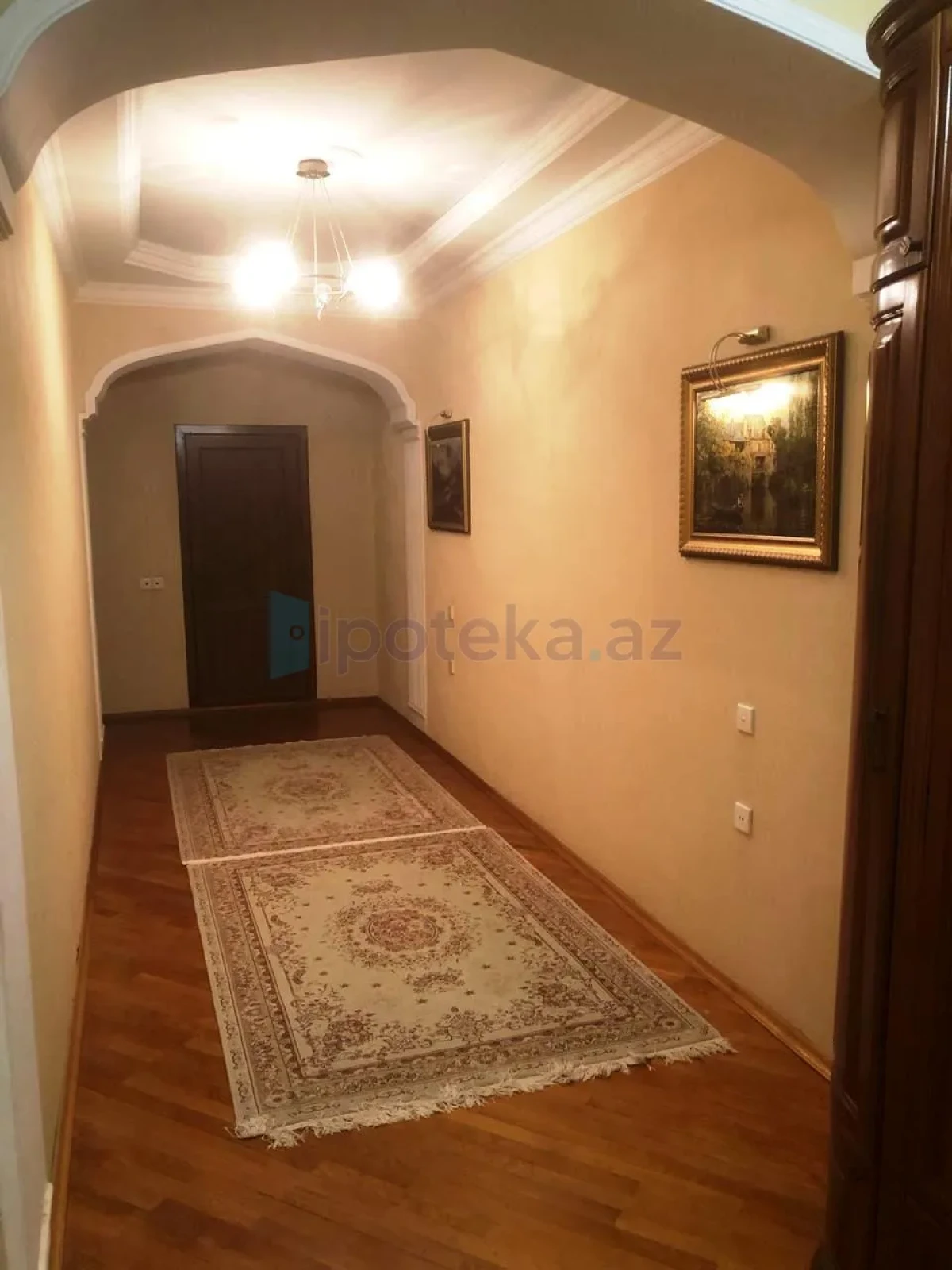 Satılır 4 otaqlı yeni tikili 200 m²