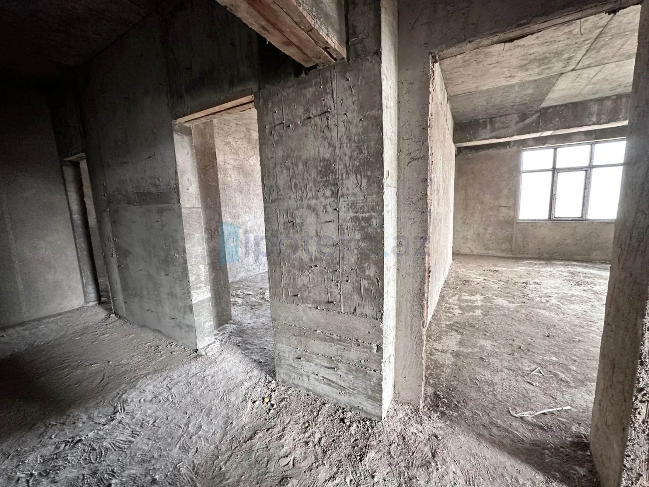 Satılır 4 otaqlı yeni tikili 185 m²