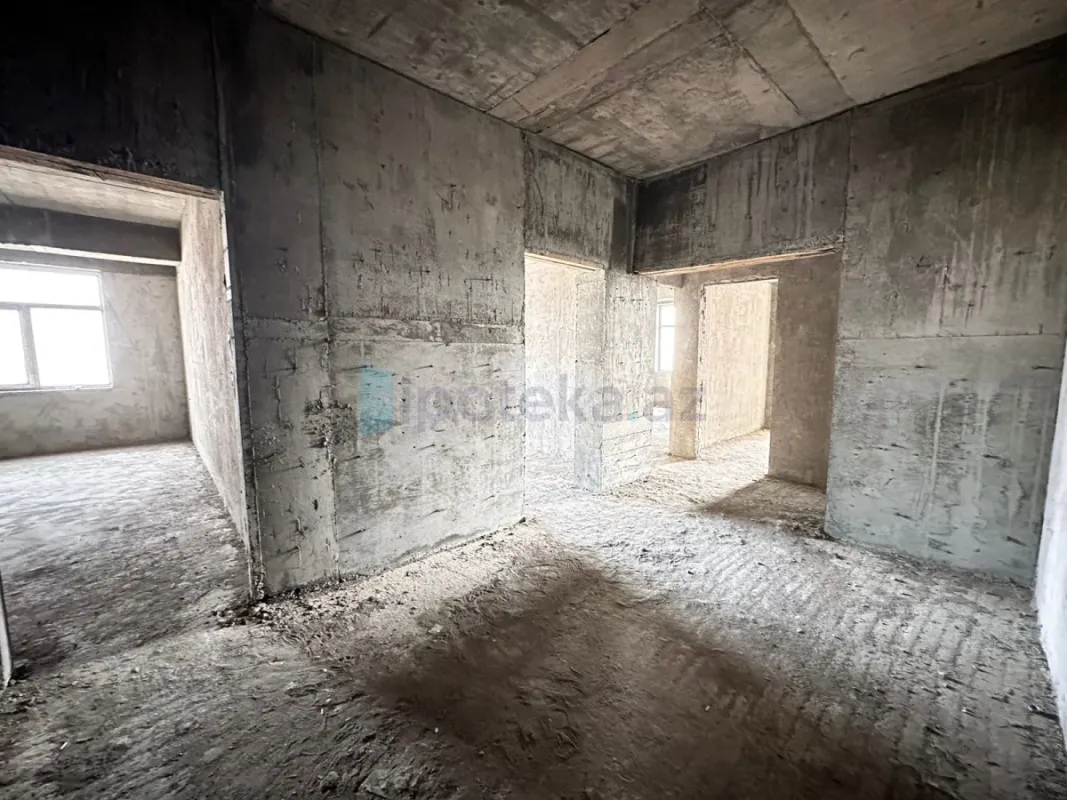 Satılır 4 otaqlı yeni tikili 185 m²