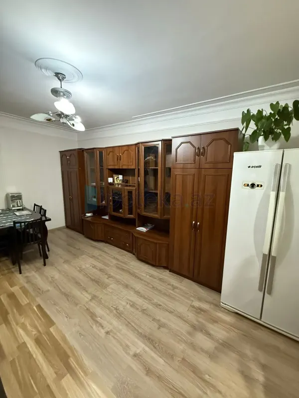 Satılır 2 otaqlı köhnə tikili 40 m²