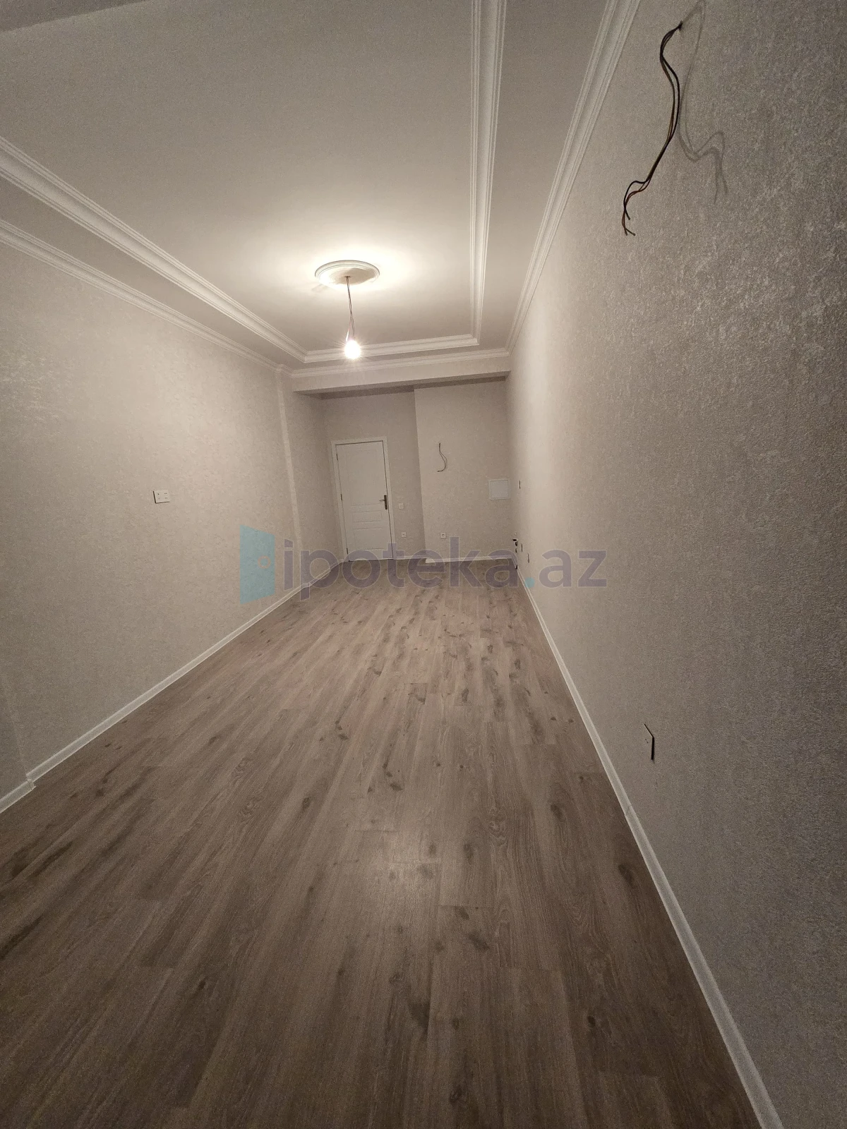 Satılır 2 otaqlı yeni tikili 75 m²