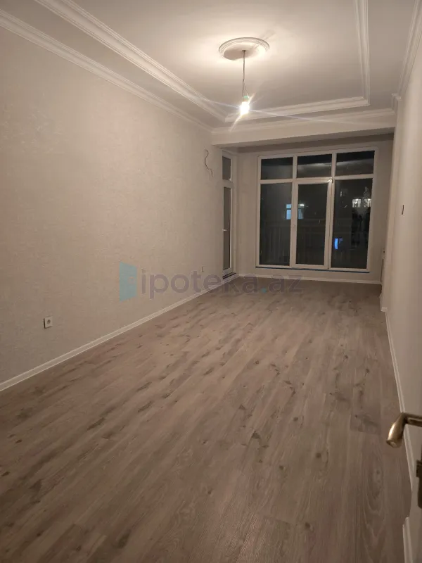 Satılır 2 otaqlı yeni tikili 75 m²