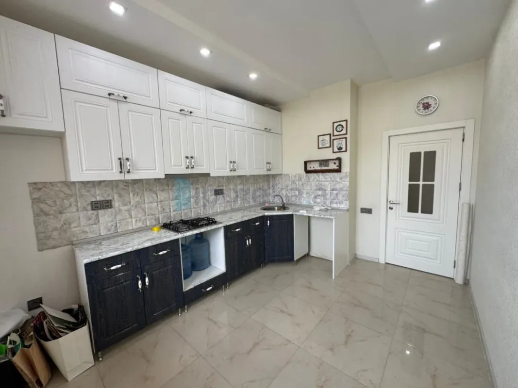 Satılır 2 otaqlı yeni tikili 80 m²