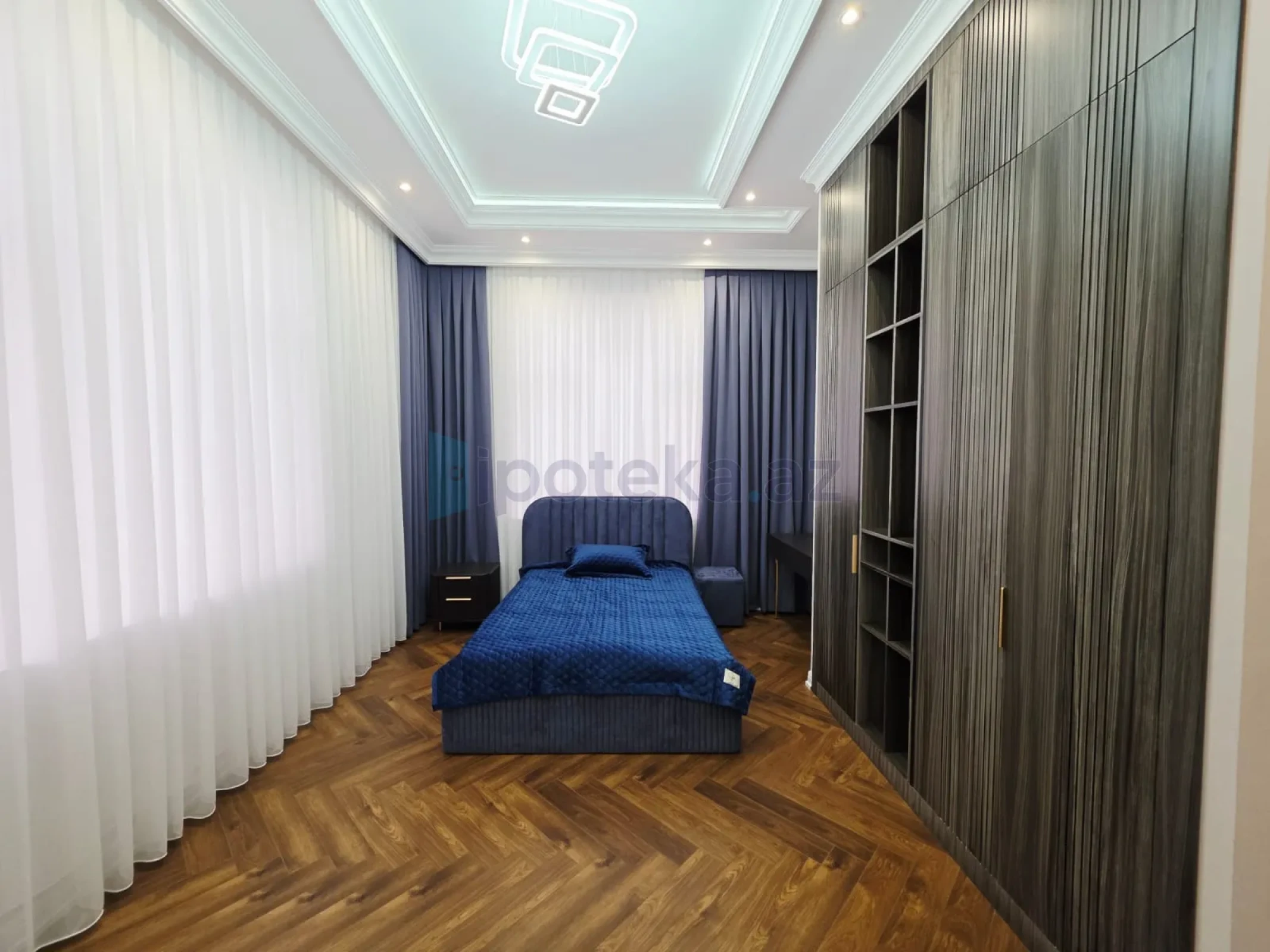 Satılır 10 otaqlı mənzil 470 m²