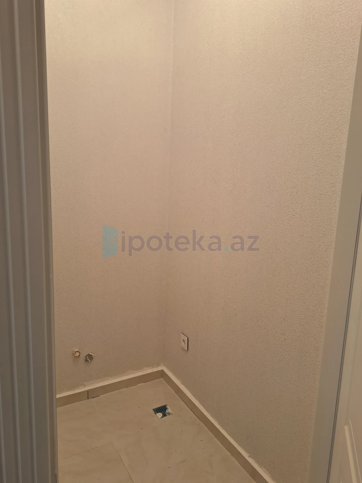 Satılır 2 otaqlı yeni tikili 90 m²
