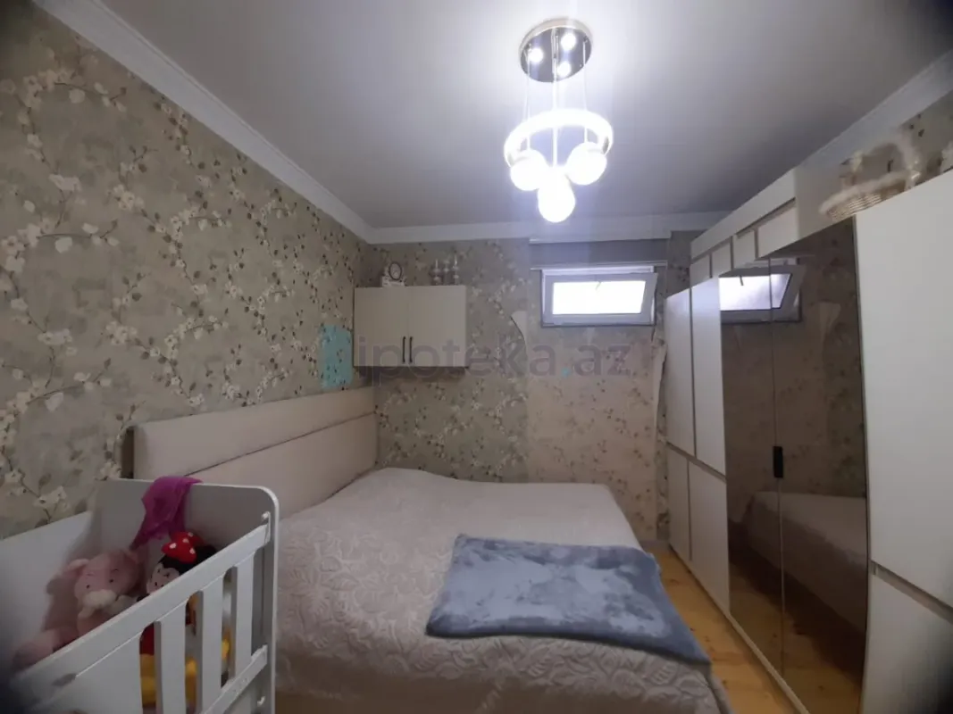 Satılır 4 otaqlı həyət evi 140 m²