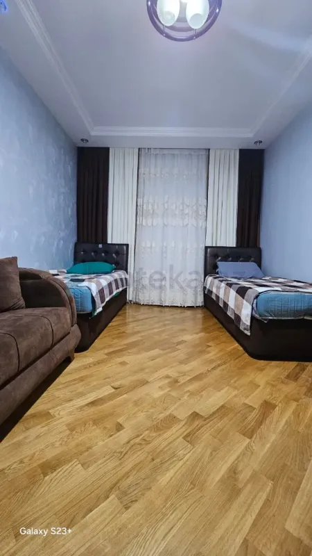 Satılır 3 otaqlı köhnə tikili 85 m²