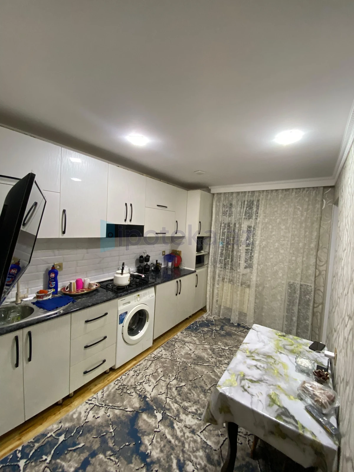 Satılır 3 otaqlı köhnə tikili 90 m²
