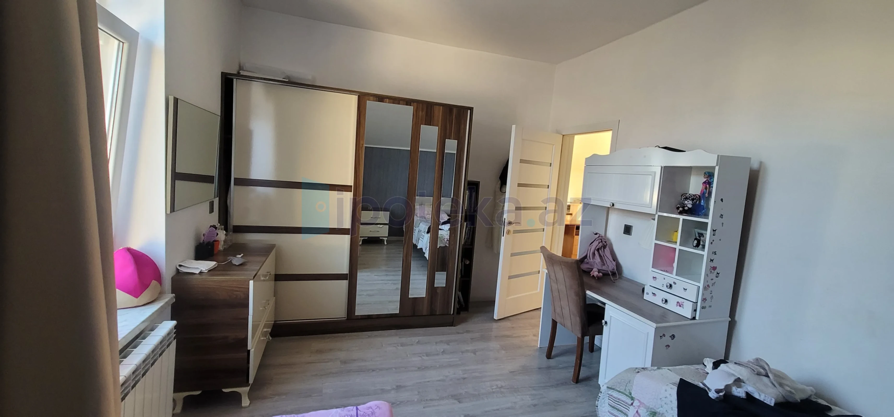 Satılır 6 otaqlı həyət evi 200 m²