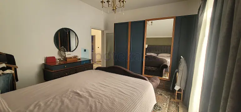 Satılır 6 otaqlı həyət evi 200 m²