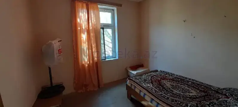 Satılır 3 otaqlı həyət evi 80 m²