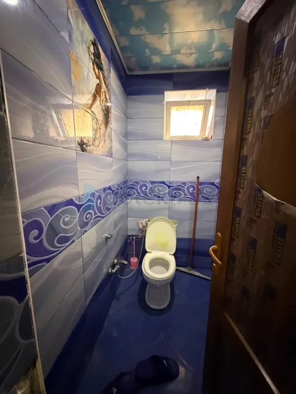 Satılır 6 otaqlı həyət evi 240 m²