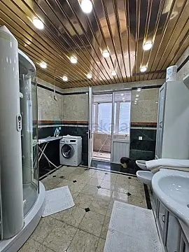 Satılır 4 otaqlı köhnə tikili 87 m²