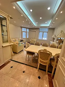 Satılır 4 otaqlı köhnə tikili 87 m²