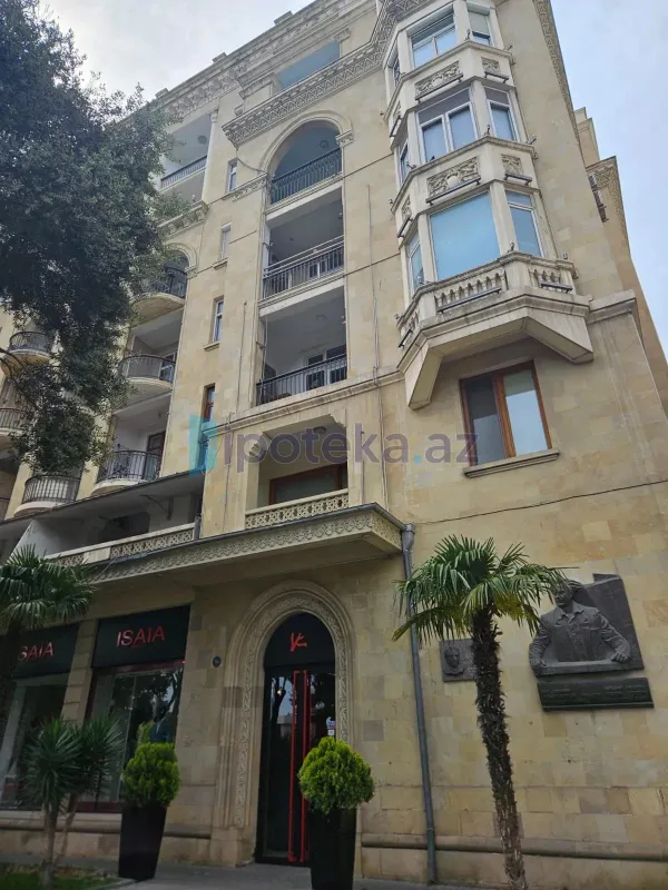 Satılır 4 otaqlı köhnə tikili 87 m²