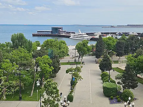 Satılır 4 otaqlı köhnə tikili 87 m²