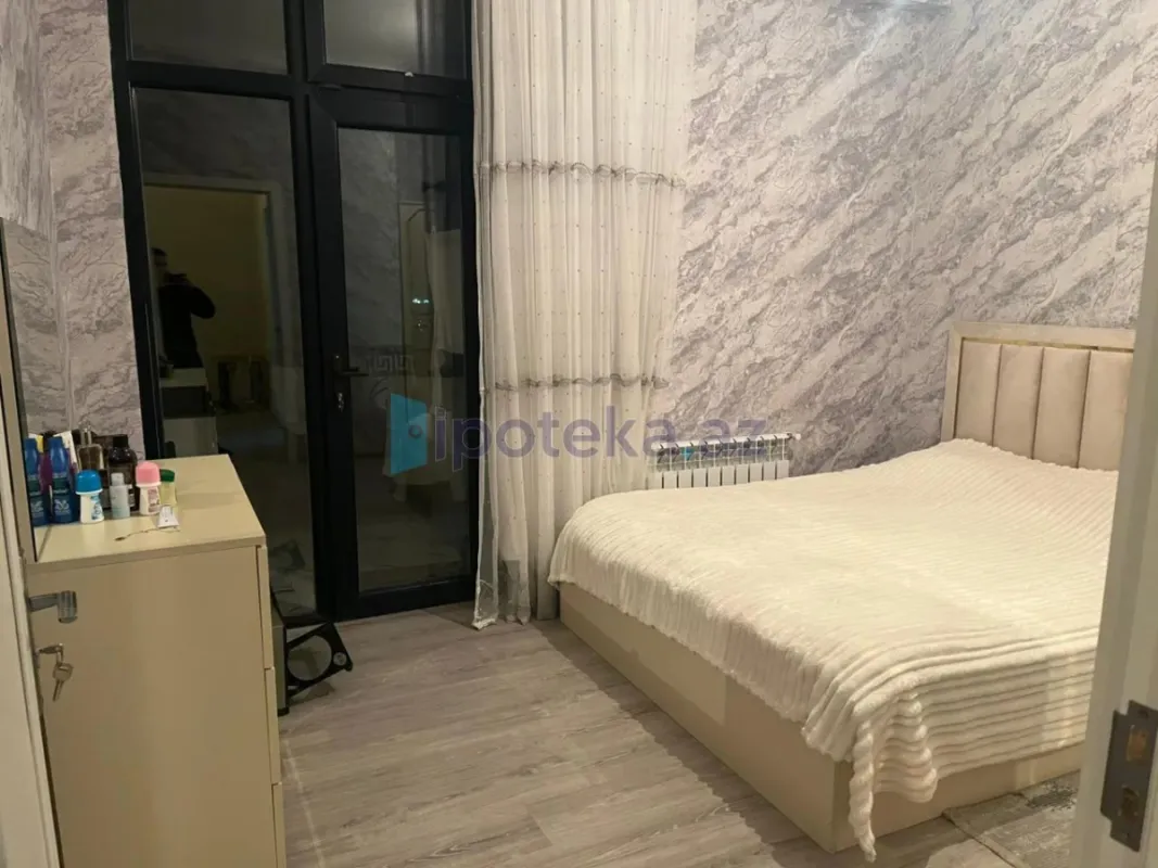 Satılır 3 otaqlı yeni tikili 70 m²