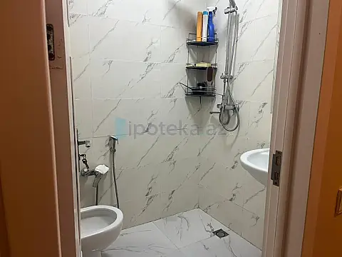 Satılır 3 otaqlı yeni tikili 70 m²