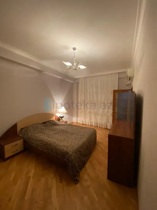 Satılır 3 otaqlı yeni tikili 65 m²