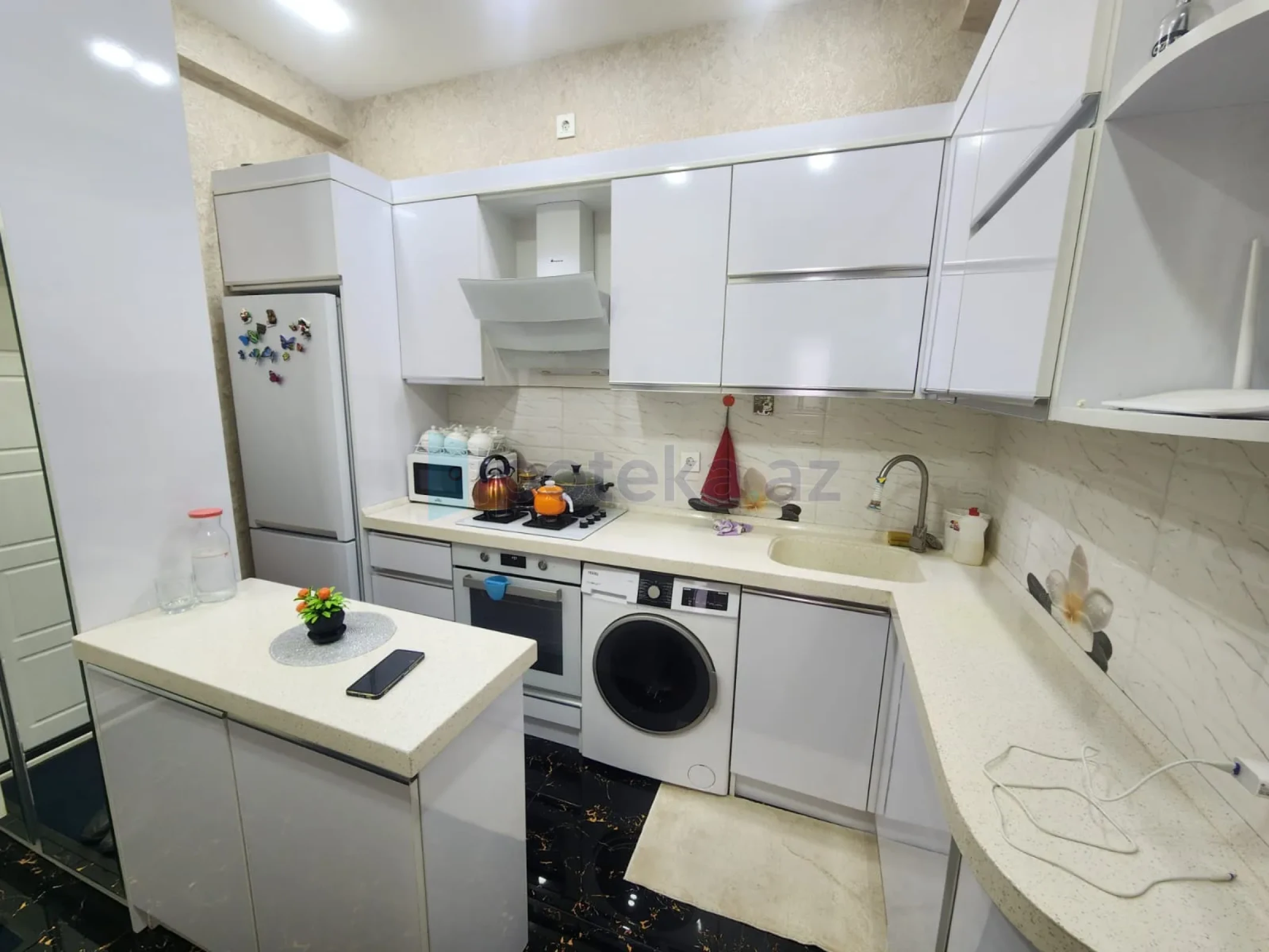 Satılır 3 otaqlı yeni tikili 64 m²