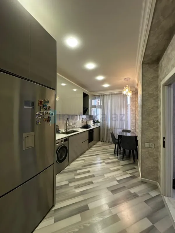 Satılır 2 otaqlı yeni tikili 96 m²