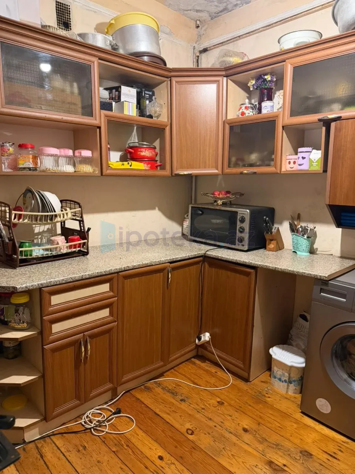 Satılır 2 otaqlı köhnə tikili 50 m²