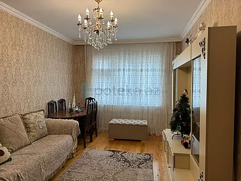 Satılır 2 otaqlı köhnə tikili 50 m² — Bakı, Yeni Günəşli 2 otaq 50.00 m²