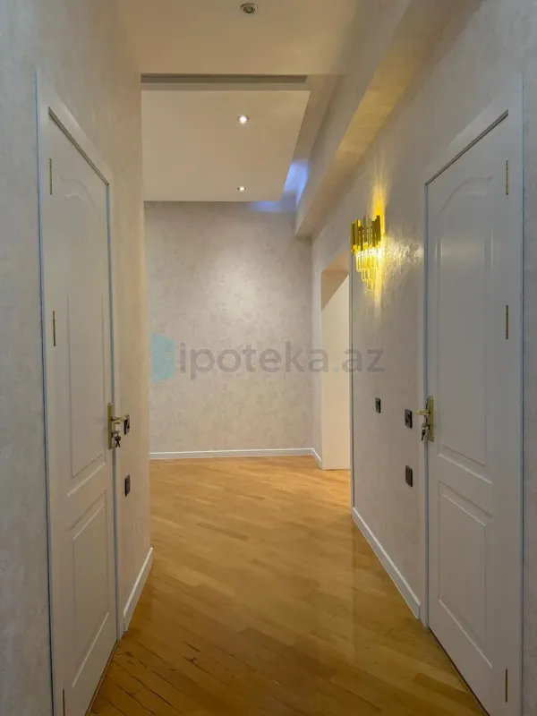 Satılır 3 otaqlı yeni tikili 122 m²