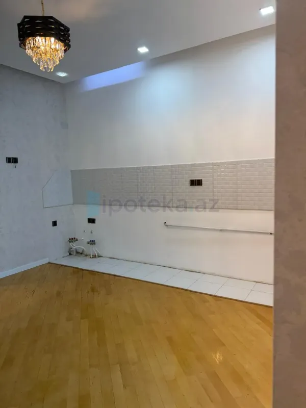 Satılır 3 otaqlı yeni tikili 122 m²
