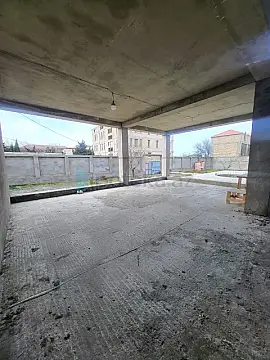 Satılır 7 otaqlı mənzil 500 m²