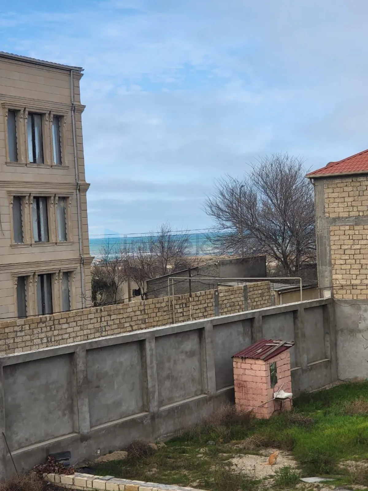 Satılır 7 otaqlı mənzil 500 m²