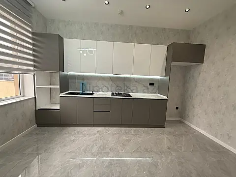 Satılır 5 otaqlı həyət evi 181 m²