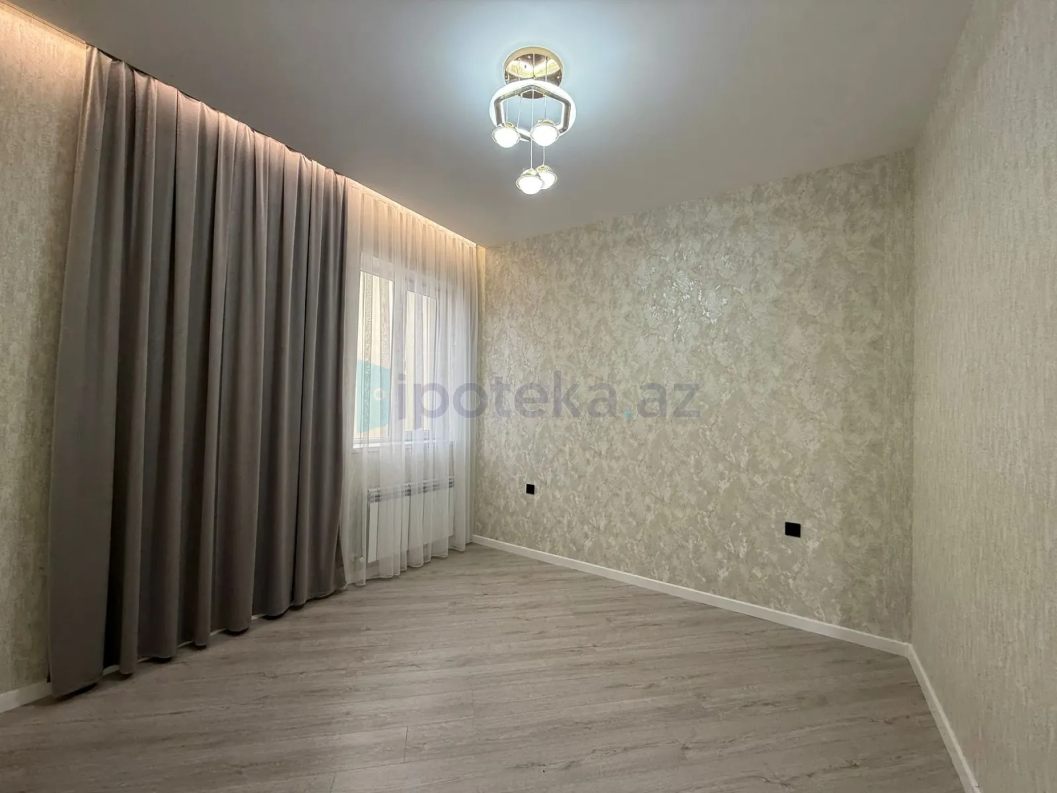 Satılır 5 otaqlı həyət evi 181 m²