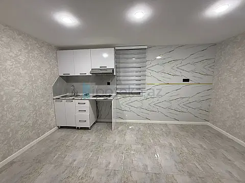 Satılır 5 otaqlı həyət evi 181 m²