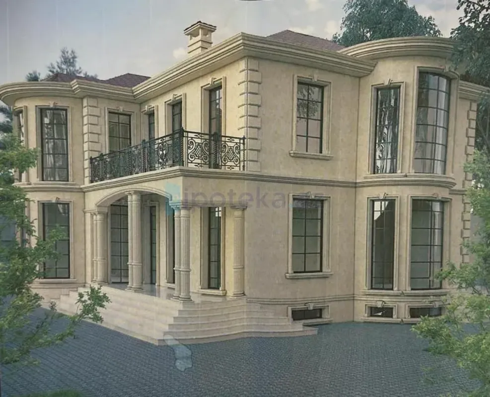 Satılır 7 otaqlı mənzil 470 m²