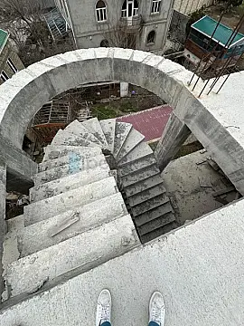 Satılır 7 otaqlı mənzil 470 m²