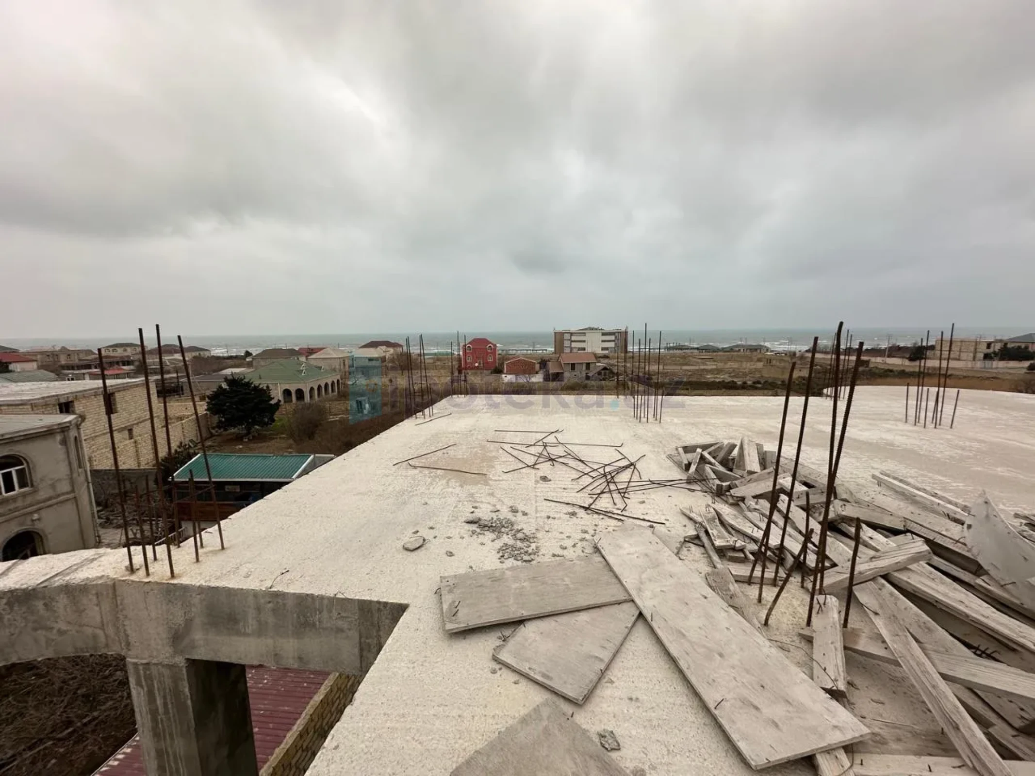 Satılır 7 otaqlı mənzil 470 m²