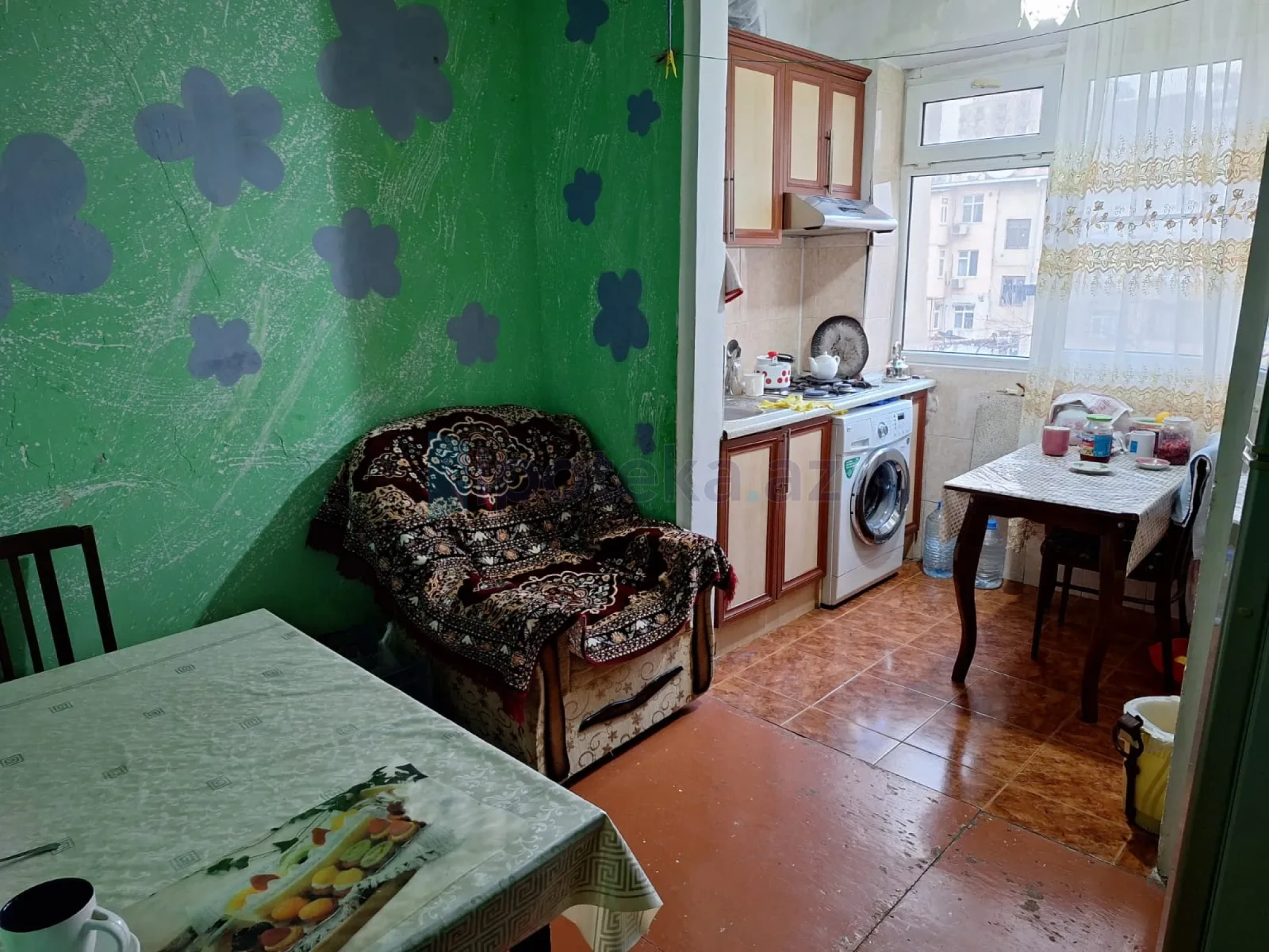 Satılır 2 otaqlı köhnə tikili 60 m²