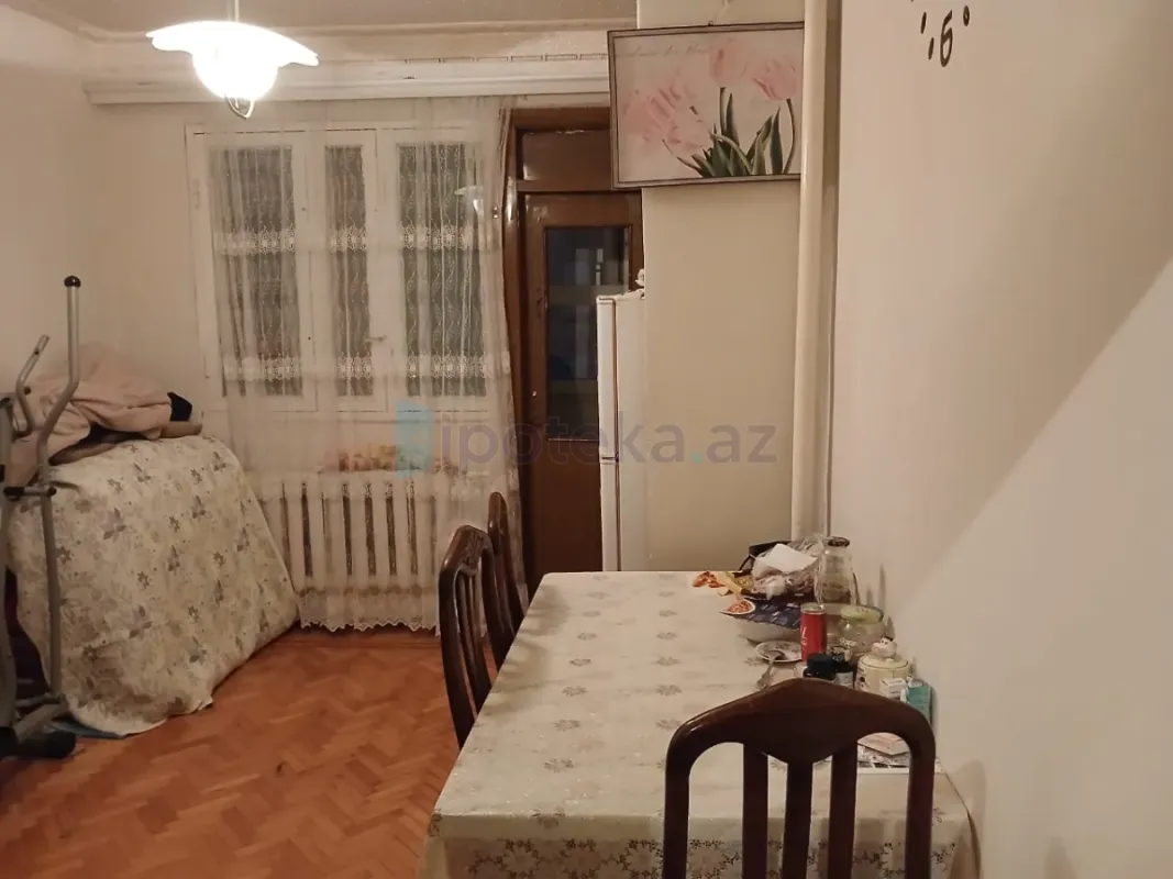Satılır 3 otaqlı köhnə tikili 60 m²