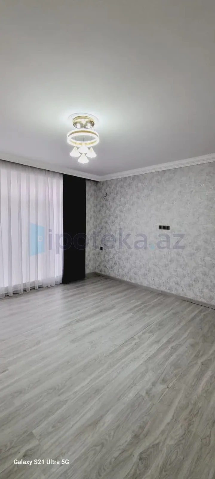 Satılır 4 otaqlı həyət evi 240 m²