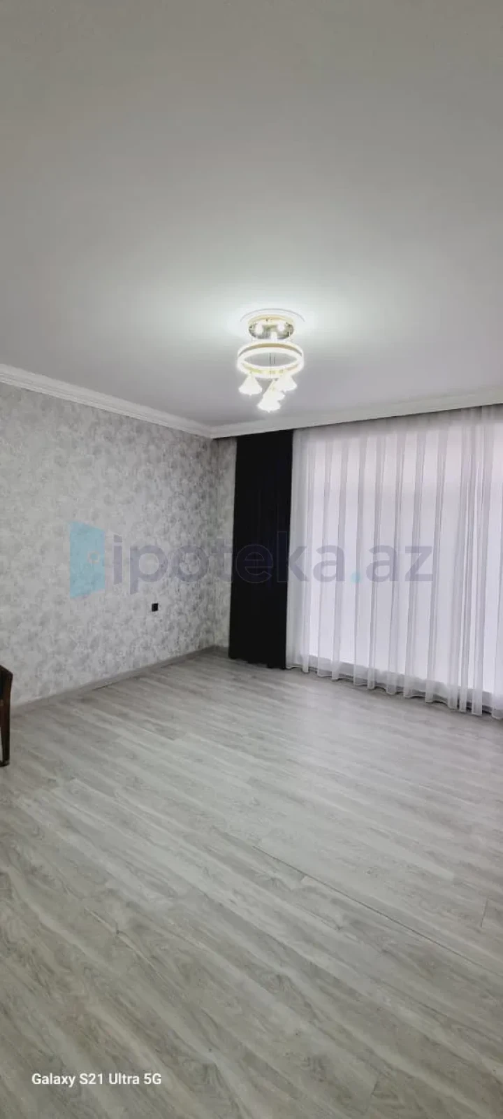 Satılır 4 otaqlı həyət evi 240 m²