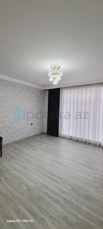 Satılır 4 otaqlı həyət evi 240 m²