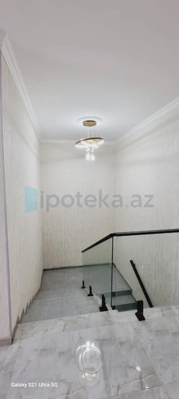 Satılır 4 otaqlı həyət evi 240 m²