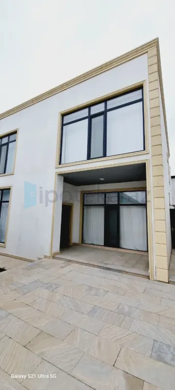Satılır 4 otaqlı həyət evi 240 m²