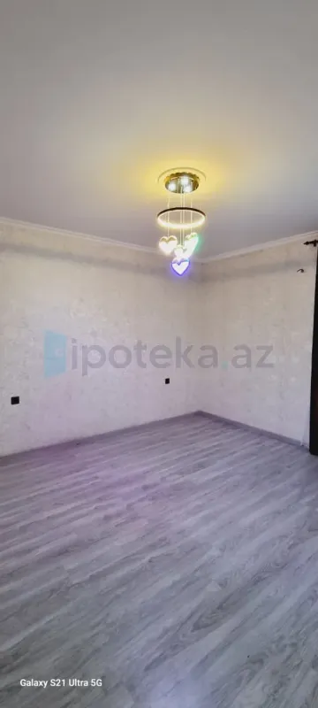 Satılır 4 otaqlı həyət evi 240 m²